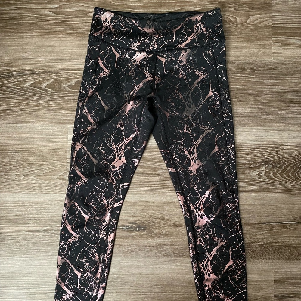 Curves n Combatboots Leggings